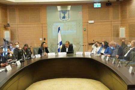 شاكيد : انجزنا 34 ألف وحدة سكنية في المجتمع العربي